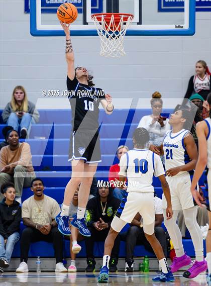 Thumbnail 2 in Lavergne vs Lebanon (TSSAA District Tournament) photogallery.