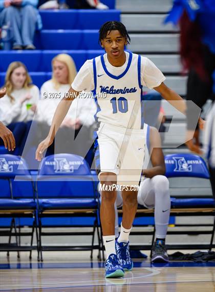 Thumbnail 2 in Lavergne vs Lebanon (TSSAA District Tournament) photogallery.