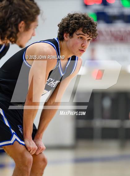 Thumbnail 1 in Lavergne vs Lebanon (TSSAA District Tournament) photogallery.