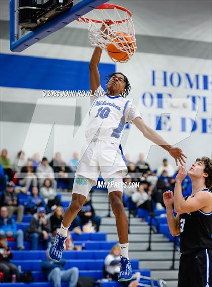 Thumbnail 1 in Lavergne vs Lebanon (TSSAA District Tournament) photogallery.