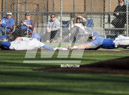 Thumbnail 2 in Highlands @ Covington Catholic photogallery.