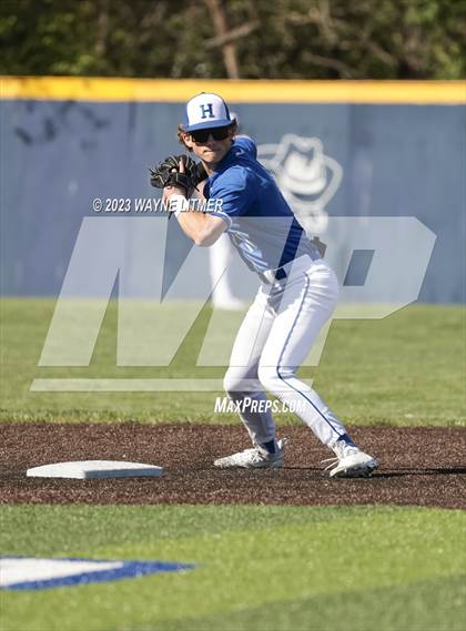 Thumbnail 1 in Highlands @ Covington Catholic photogallery.