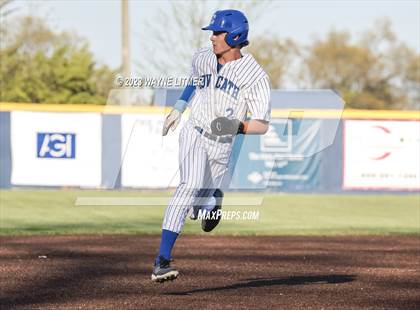 Thumbnail 1 in Highlands @ Covington Catholic photogallery.