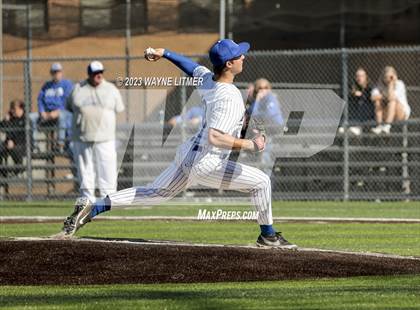 Thumbnail 1 in Highlands @ Covington Catholic photogallery.