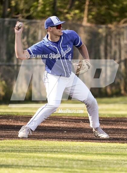 Thumbnail 3 in Highlands @ Covington Catholic photogallery.
