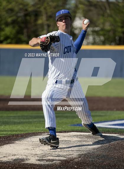 Thumbnail 1 in Highlands @ Covington Catholic photogallery.