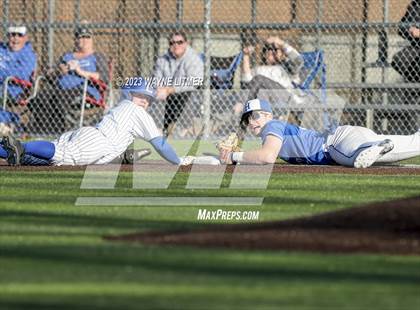 Thumbnail 1 in Highlands @ Covington Catholic photogallery.