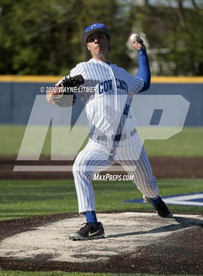 Thumbnail 2 in Highlands @ Covington Catholic photogallery.