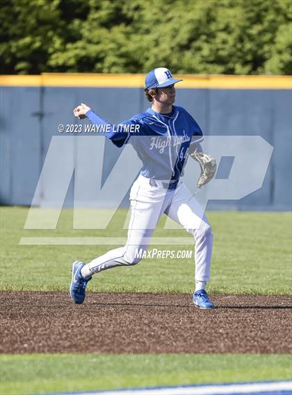Thumbnail 2 in Highlands @ Covington Catholic photogallery.