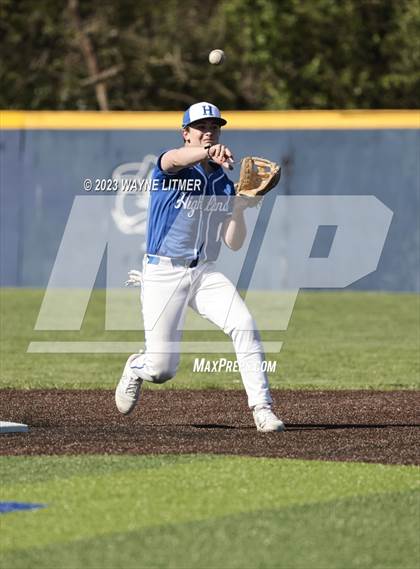 Thumbnail 3 in Highlands @ Covington Catholic photogallery.
