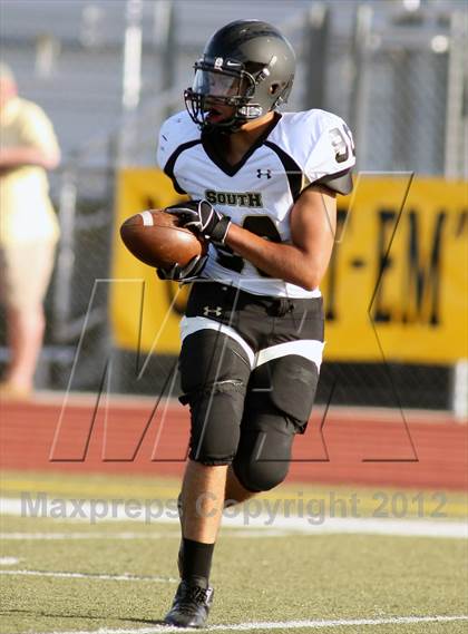 Thumbnail 3 in South @ Vista Murrieta photogallery.