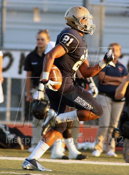 Thumbnail 2 in South @ Vista Murrieta photogallery.