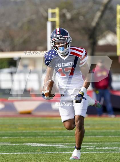 Thumbnail 3 in 9th Annual TRI COUNTY ALL STAR Game photogallery.