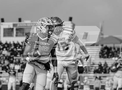 Thumbnail 2 in 9th Annual TRI COUNTY ALL STAR Game photogallery.
