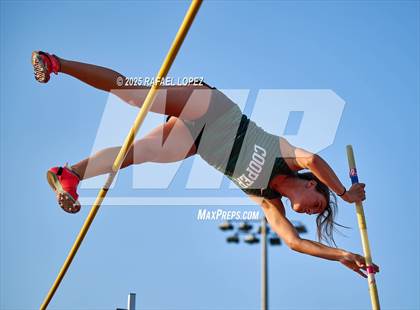 Thumbnail 1 in Eagle No Tax Relays (Pole Vault) photogallery.