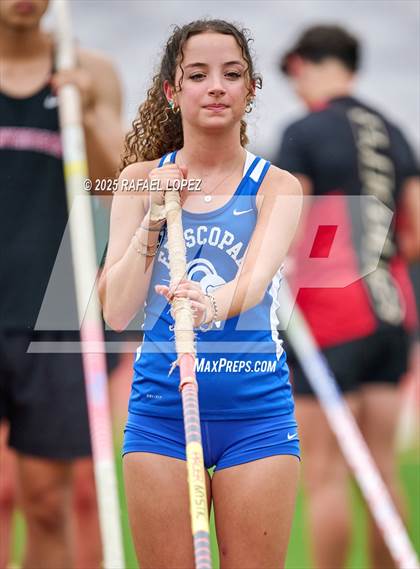 Thumbnail 3 in Eagle No Tax Relays (Pole Vault) photogallery.