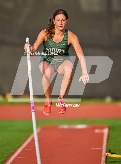 Thumbnail 3 in Eagle No Tax Relays (Pole Vault) photogallery.