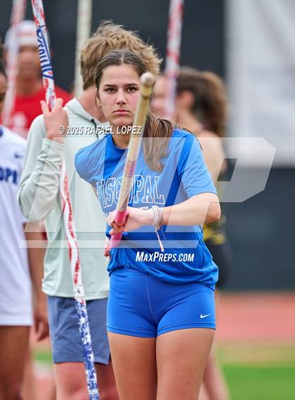 Thumbnail 3 in Eagle No Tax Relays (Pole Vault) photogallery.