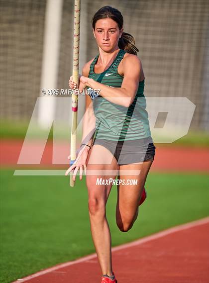 Thumbnail 3 in Eagle No Tax Relays (Pole Vault) photogallery.