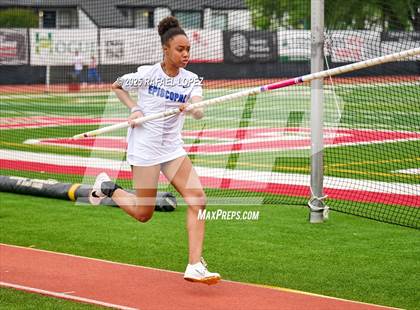 Thumbnail 1 in Eagle No Tax Relays (Pole Vault) photogallery.
