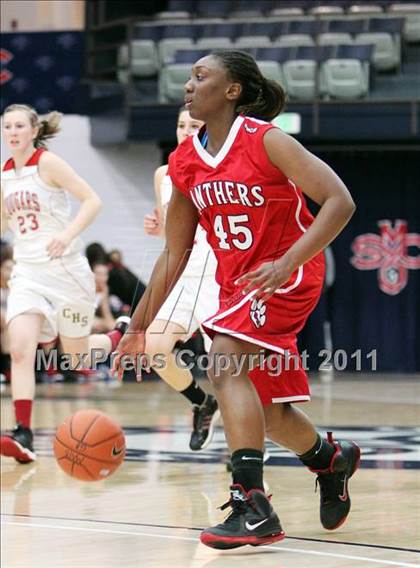 Thumbnail 1 in St. Mary's vs. Carondelet (Miramonte Holiday Classic) photogallery.