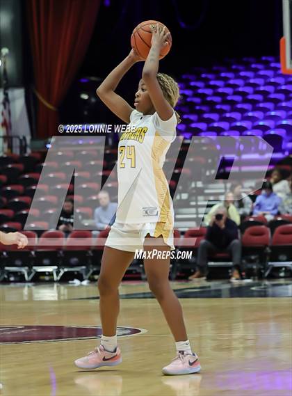 Thumbnail 3 in Walter Panas vs Ursuline (Slam Dunk Showcase) photogallery.