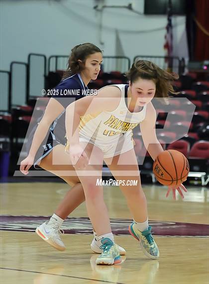 Thumbnail 1 in Walter Panas vs Ursuline (Slam Dunk Showcase) photogallery.