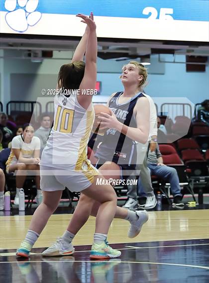 Thumbnail 3 in Walter Panas vs Ursuline (Slam Dunk Showcase) photogallery.
