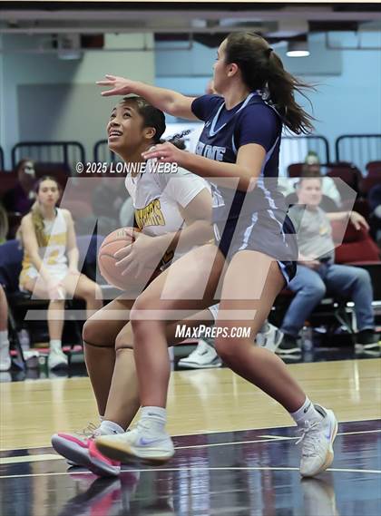 Thumbnail 1 in Walter Panas vs Ursuline (Slam Dunk Showcase) photogallery.