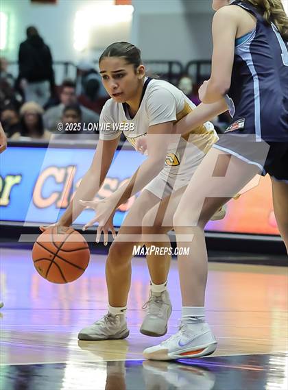 Thumbnail 3 in Walter Panas vs Ursuline (Slam Dunk Showcase) photogallery.