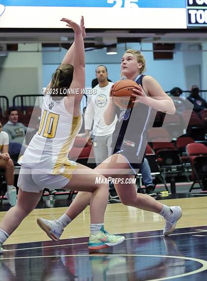 Thumbnail 2 in Walter Panas vs Ursuline (Slam Dunk Showcase) photogallery.