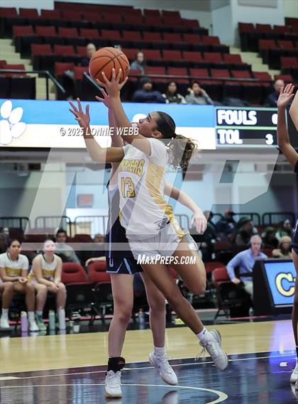 Thumbnail 1 in Walter Panas vs Ursuline (Slam Dunk Showcase) photogallery.