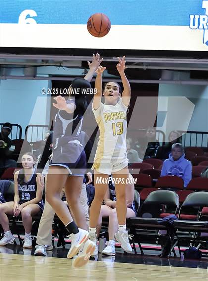 Thumbnail 3 in Walter Panas vs Ursuline (Slam Dunk Showcase) photogallery.