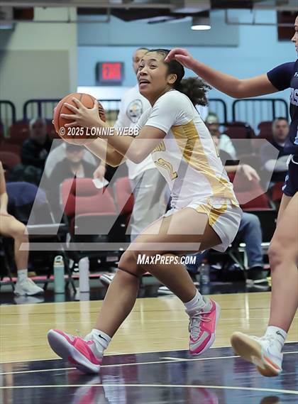 Thumbnail 2 in Walter Panas vs Ursuline (Slam Dunk Showcase) photogallery.