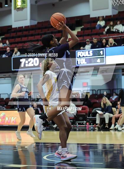 Thumbnail 2 in Walter Panas vs Ursuline (Slam Dunk Showcase) photogallery.