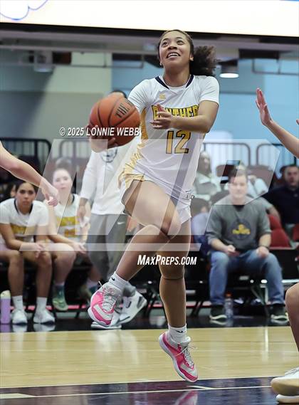 Thumbnail 3 in Walter Panas vs Ursuline (Slam Dunk Showcase) photogallery.