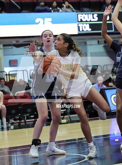 Thumbnail 3 in Walter Panas vs Ursuline (Slam Dunk Showcase) photogallery.