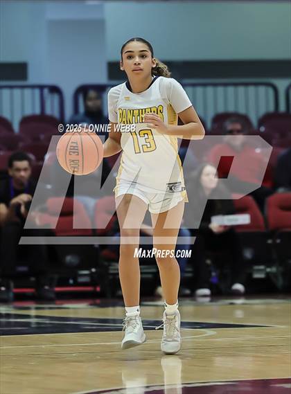 Thumbnail 2 in Walter Panas vs Ursuline (Slam Dunk Showcase) photogallery.
