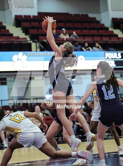 Thumbnail 2 in Walter Panas vs Ursuline (Slam Dunk Showcase) photogallery.