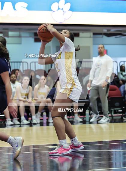 Thumbnail 2 in Walter Panas vs Ursuline (Slam Dunk Showcase) photogallery.