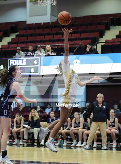 Thumbnail 2 in Walter Panas vs Ursuline (Slam Dunk Showcase) photogallery.
