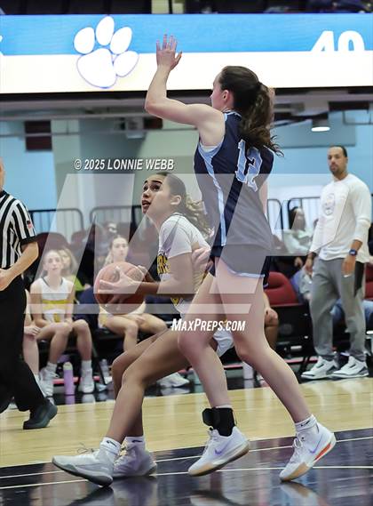 Thumbnail 3 in Walter Panas vs Ursuline (Slam Dunk Showcase) photogallery.