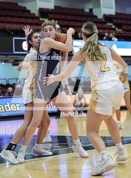 Thumbnail 2 in Walter Panas vs Ursuline (Slam Dunk Showcase) photogallery.
