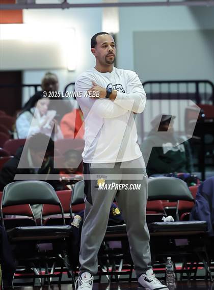 Thumbnail 2 in Walter Panas vs Ursuline (Slam Dunk Showcase) photogallery.
