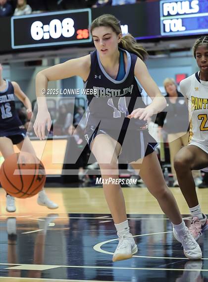 Thumbnail 3 in Walter Panas vs Ursuline (Slam Dunk Showcase) photogallery.
