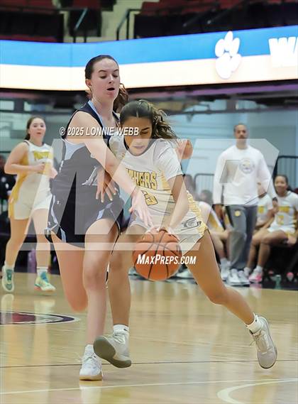Thumbnail 2 in Walter Panas vs Ursuline (Slam Dunk Showcase) photogallery.