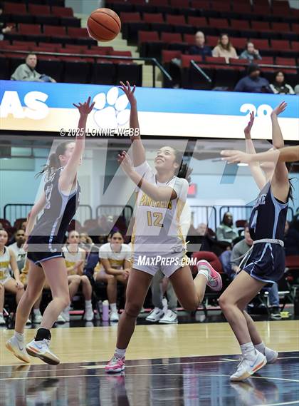 Thumbnail 2 in Walter Panas vs Ursuline (Slam Dunk Showcase) photogallery.