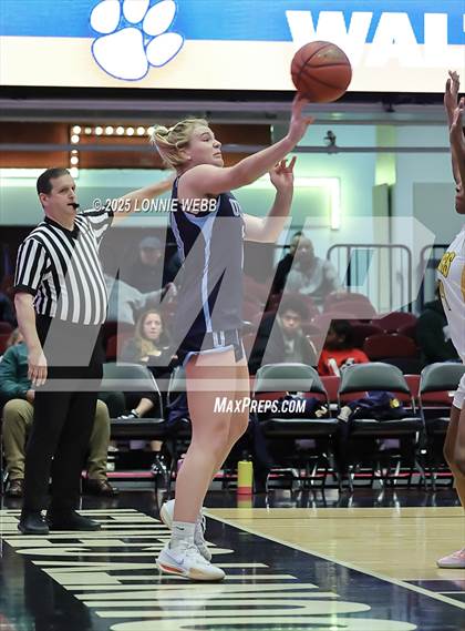Thumbnail 1 in Walter Panas vs Ursuline (Slam Dunk Showcase) photogallery.