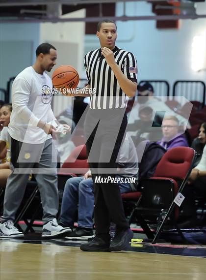 Thumbnail 1 in Walter Panas vs Ursuline (Slam Dunk Showcase) photogallery.