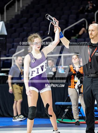 Thumbnail 2 in NYSPHSAA State Championships (Semi-Finals) photogallery.